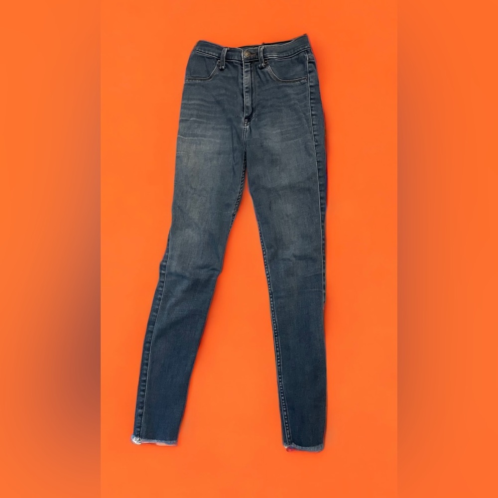 Abercrombie & Fitch Ultra High Rise Jean Legging